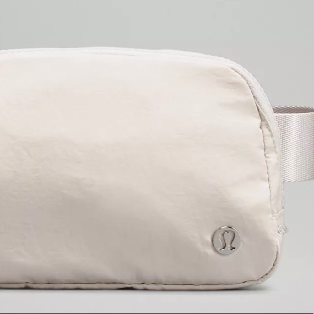 Lululemon White Opal Everywhere Belt Bag